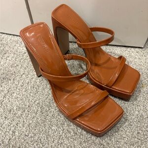 Fashionable Brown Heels